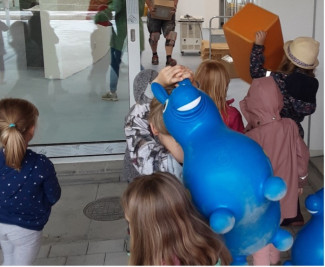 Kinder der Diakonie-Kita St. Matthäus beim Umzug