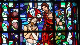 Taufe Kirchenfenster